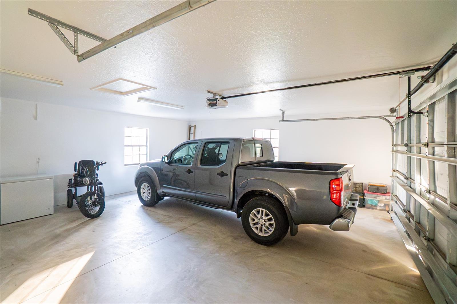 Image 18 of 20 For 8600 147th Avenue Road