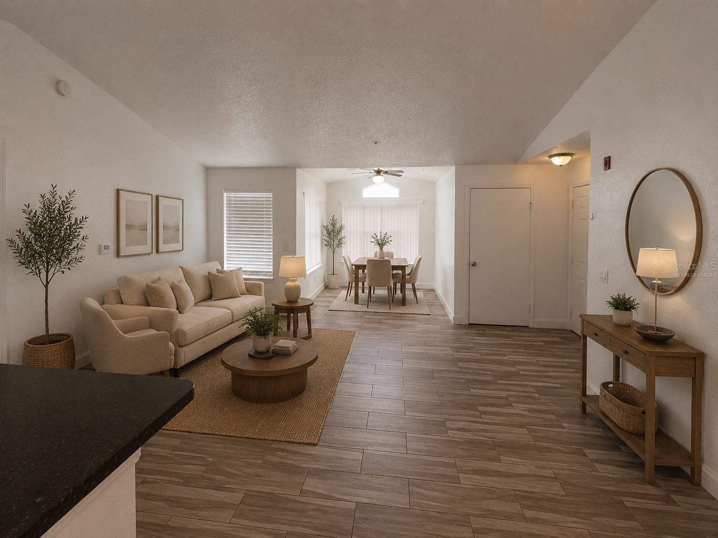 Image 16 of 28 For 2208 Antigua Place 938