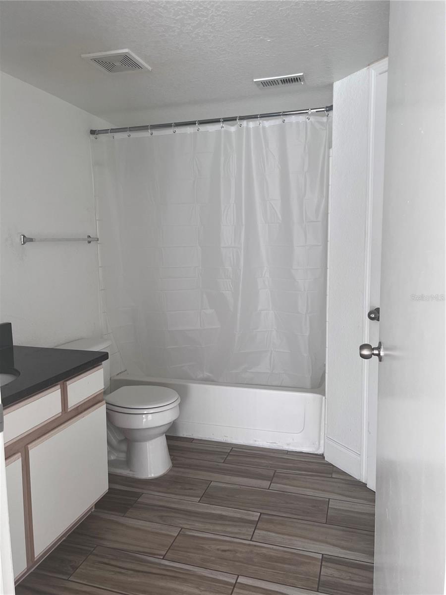 Image 7 of 28 For 2208 Antigua Place 938
