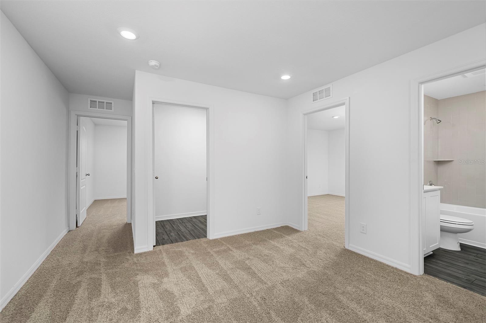 Image 12 of 31 For 559 Bay Leaf Drive