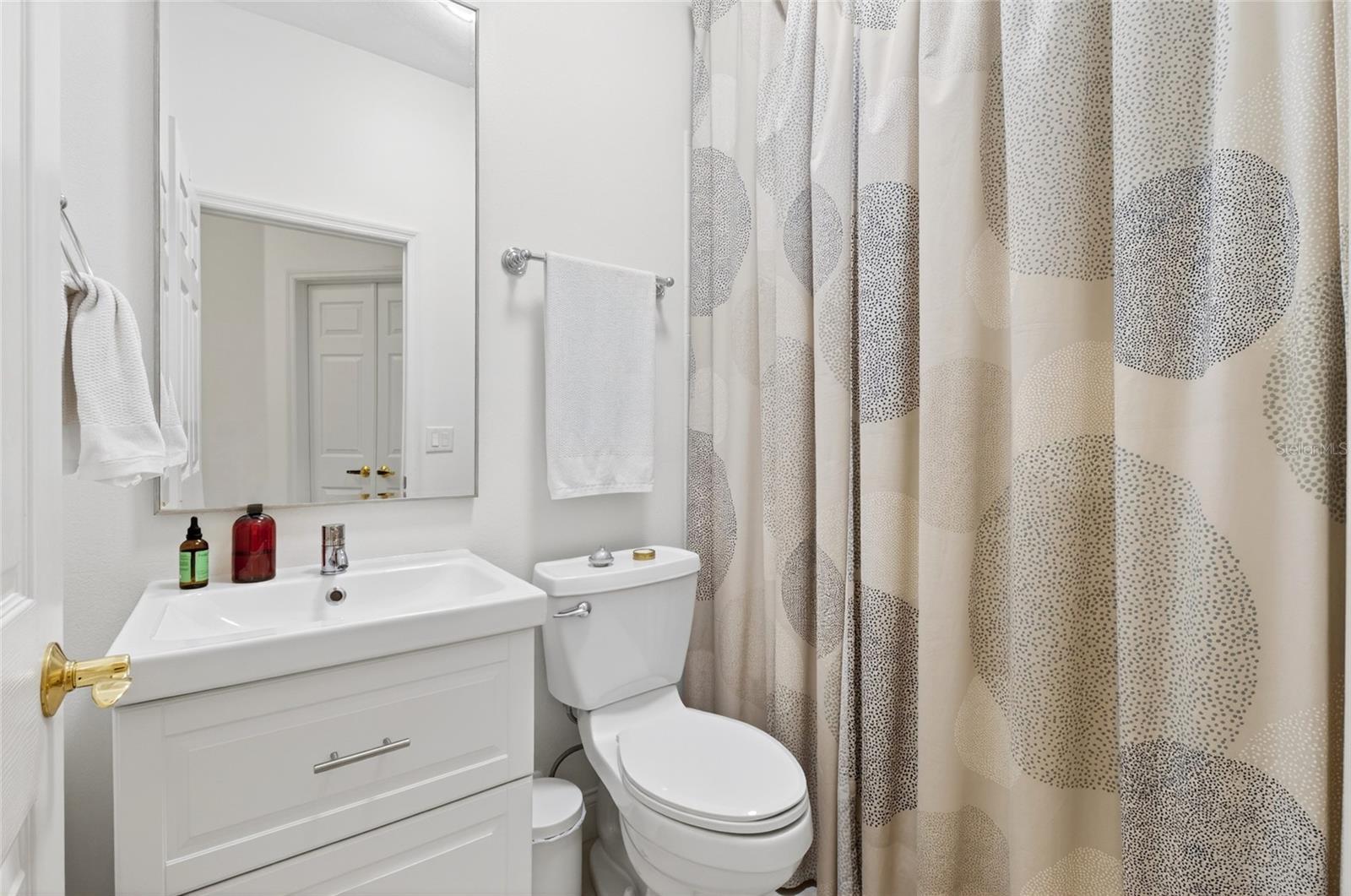 Image 30 of 55 For 7524 Lindenhurst Drive