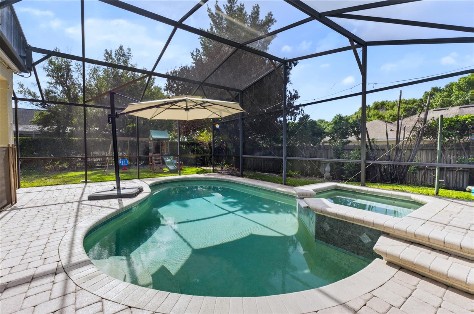 Image 4 of 55 For 7524 Lindenhurst Drive