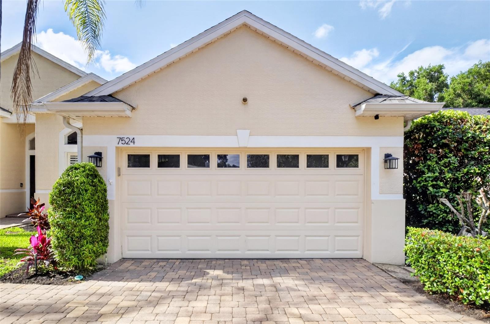 Image 41 of 55 For 7524 Lindenhurst Drive