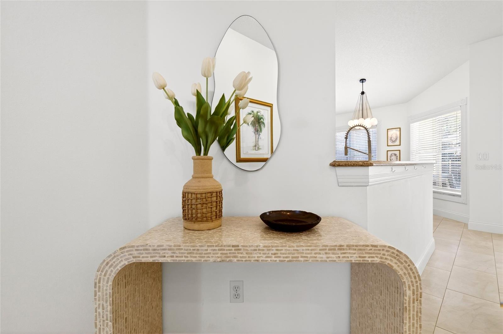 Image 6 of 55 For 7524 Lindenhurst Drive