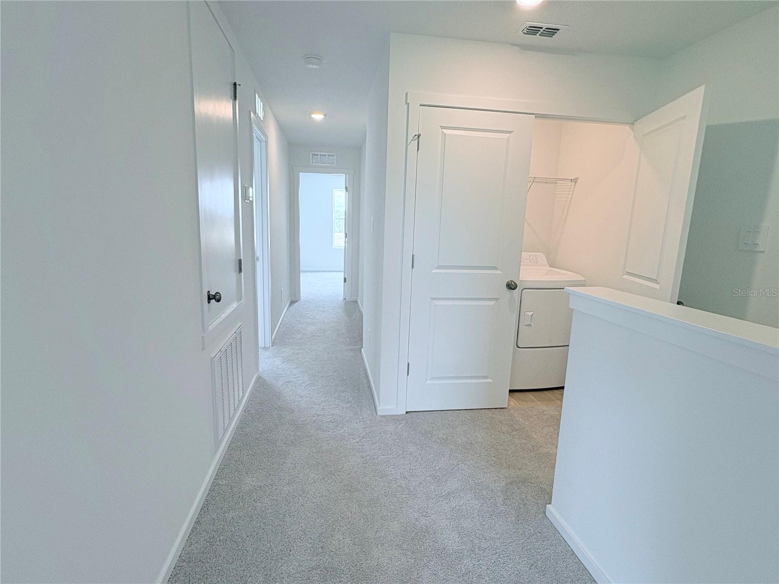 Image 20 of 25 For 866 Lynx Street