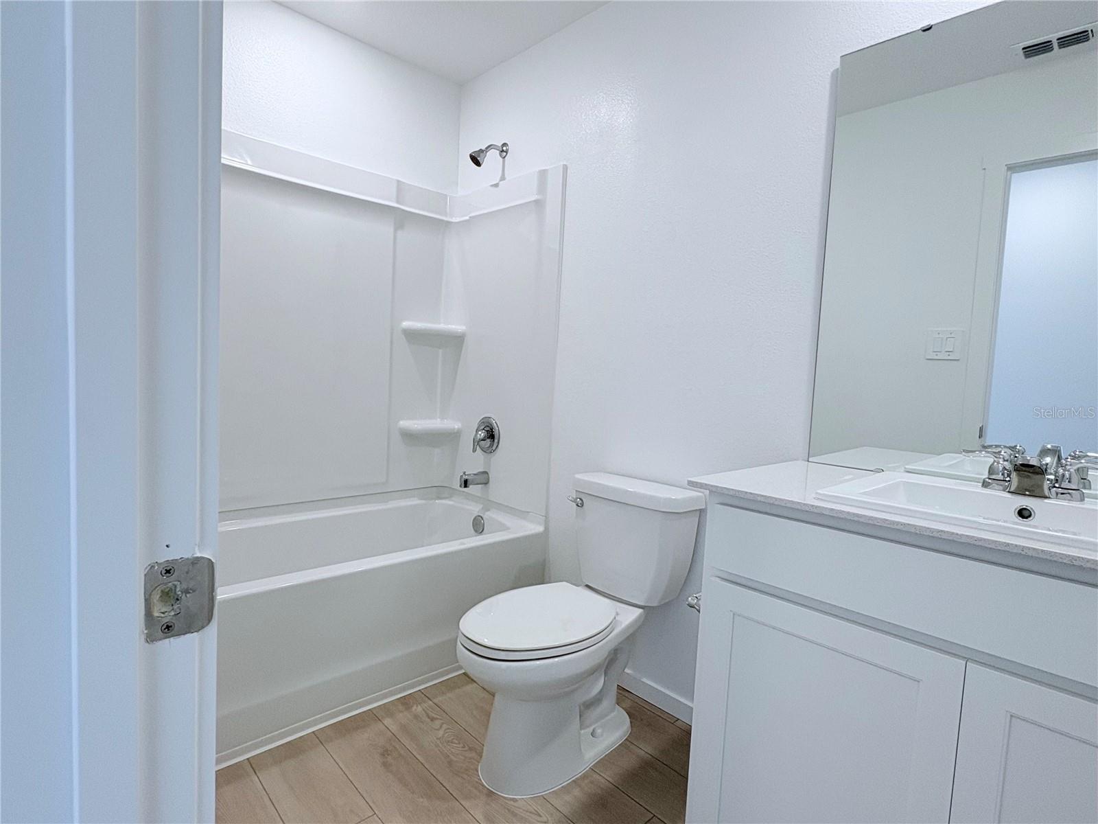 Image 22 of 25 For 866 Lynx Street