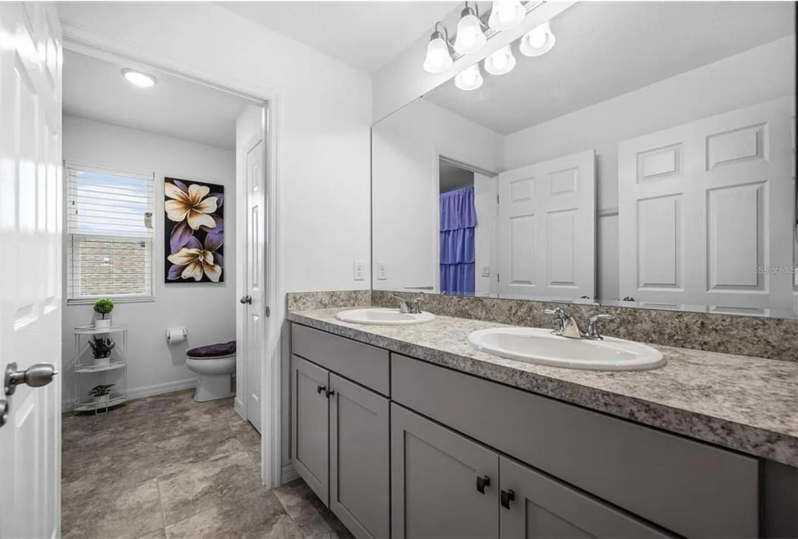 Image 15 of 21 For 535 Darshire Avenue