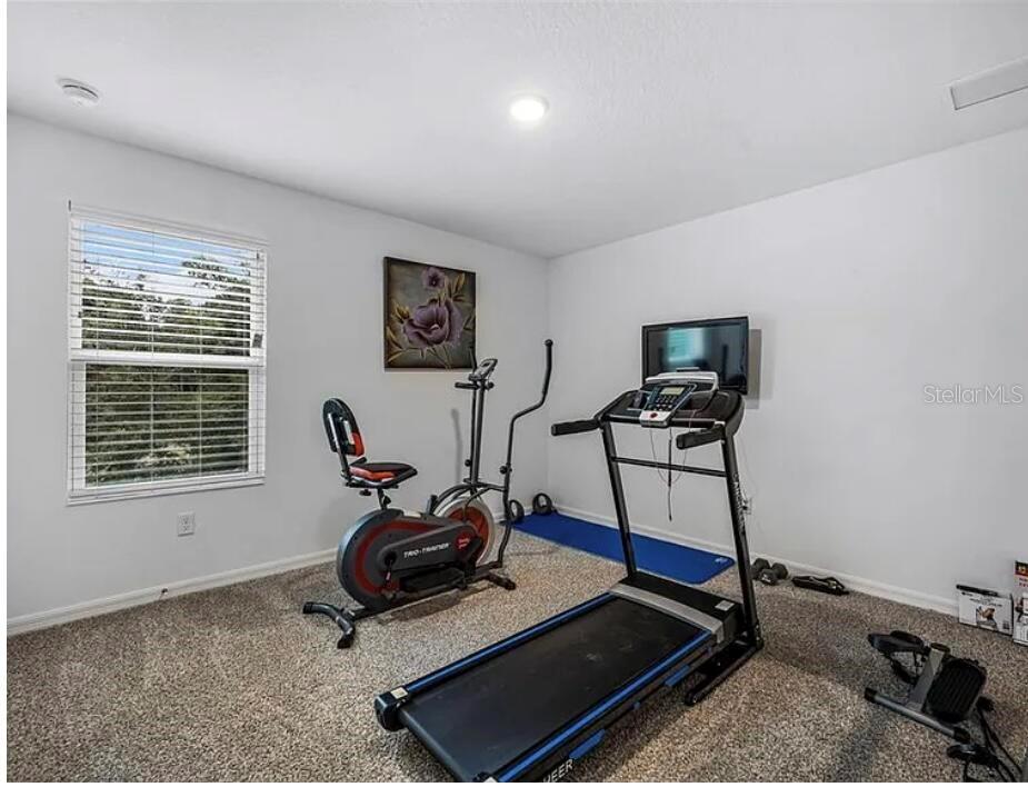 Image 16 of 21 For 535 Darshire Avenue