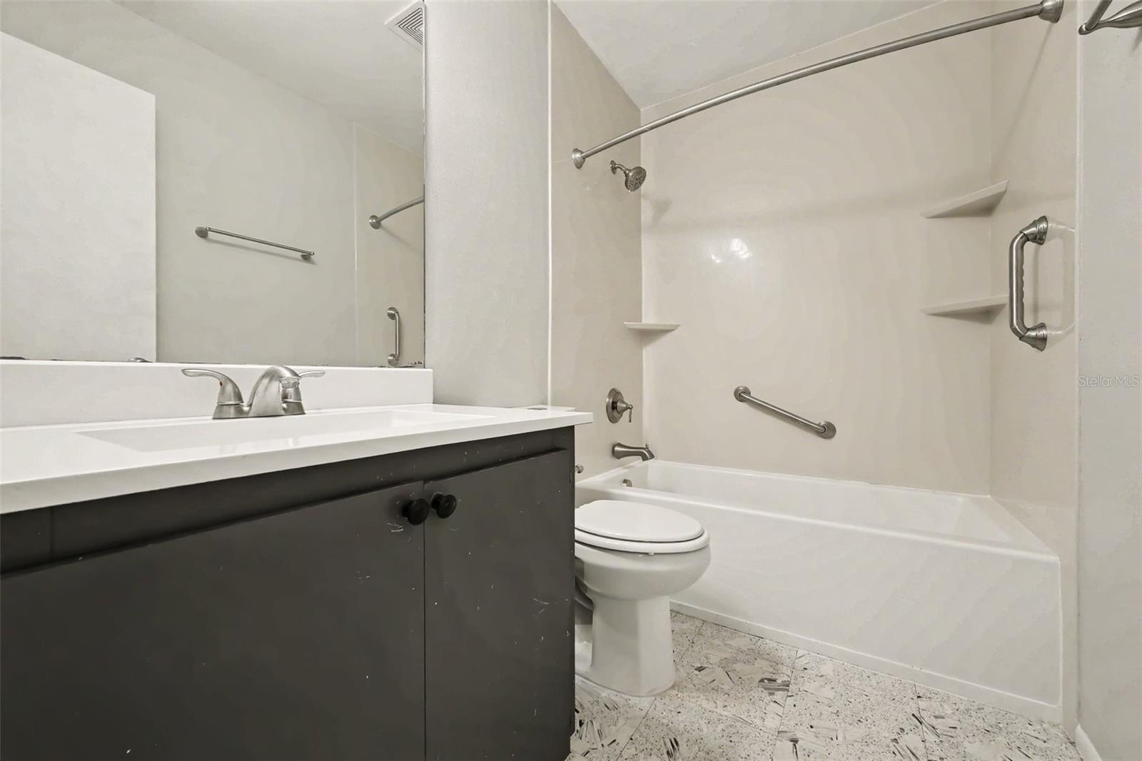 Image 11 of 15 For 7734 Lakeside Woods Drive