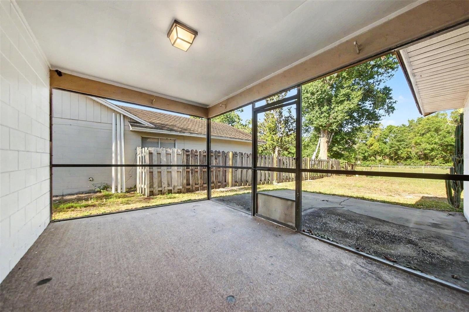 Image 14 of 15 For 7734 Lakeside Woods Drive