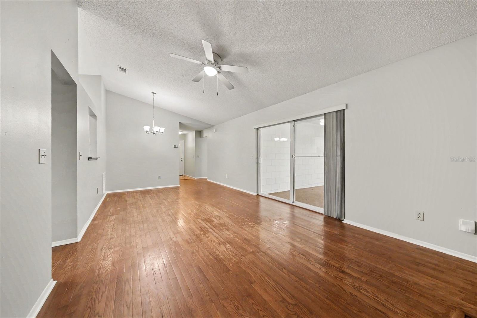 Image 4 of 15 For 7734 Lakeside Woods Drive
