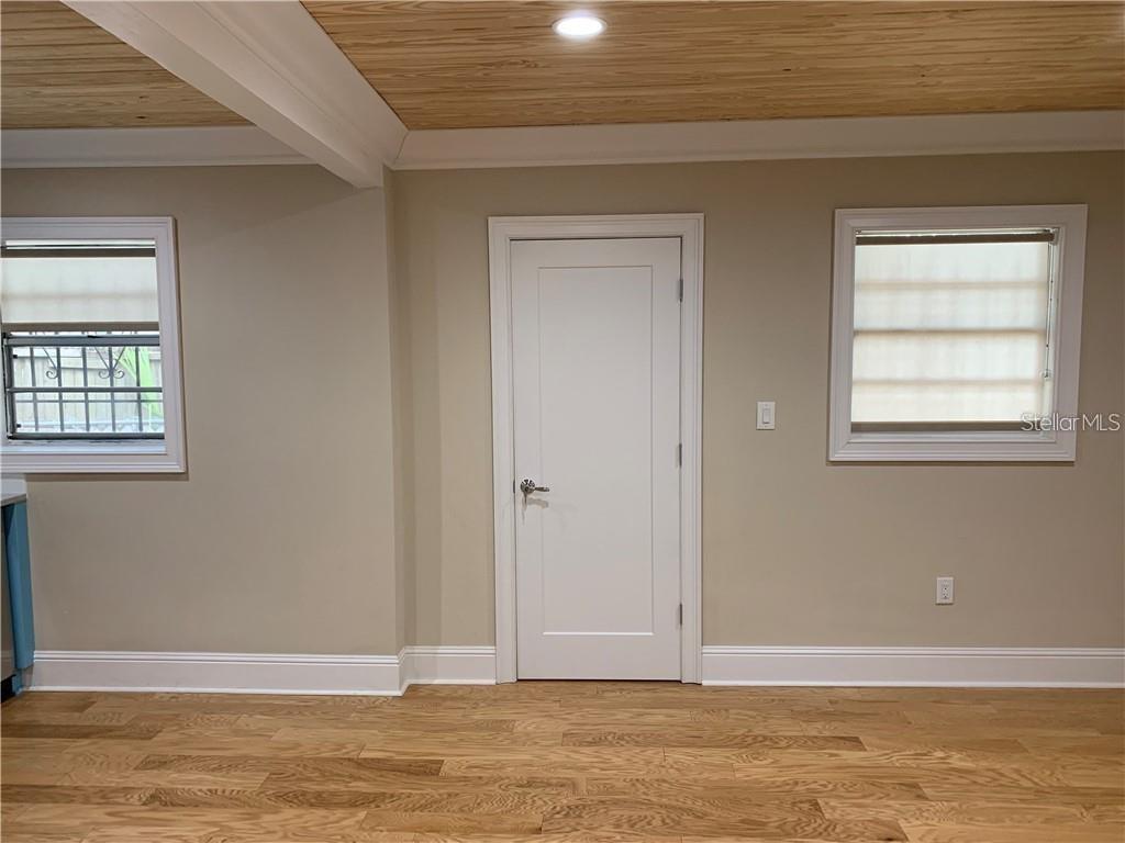 Image 7 of 14 For 2515 South Street