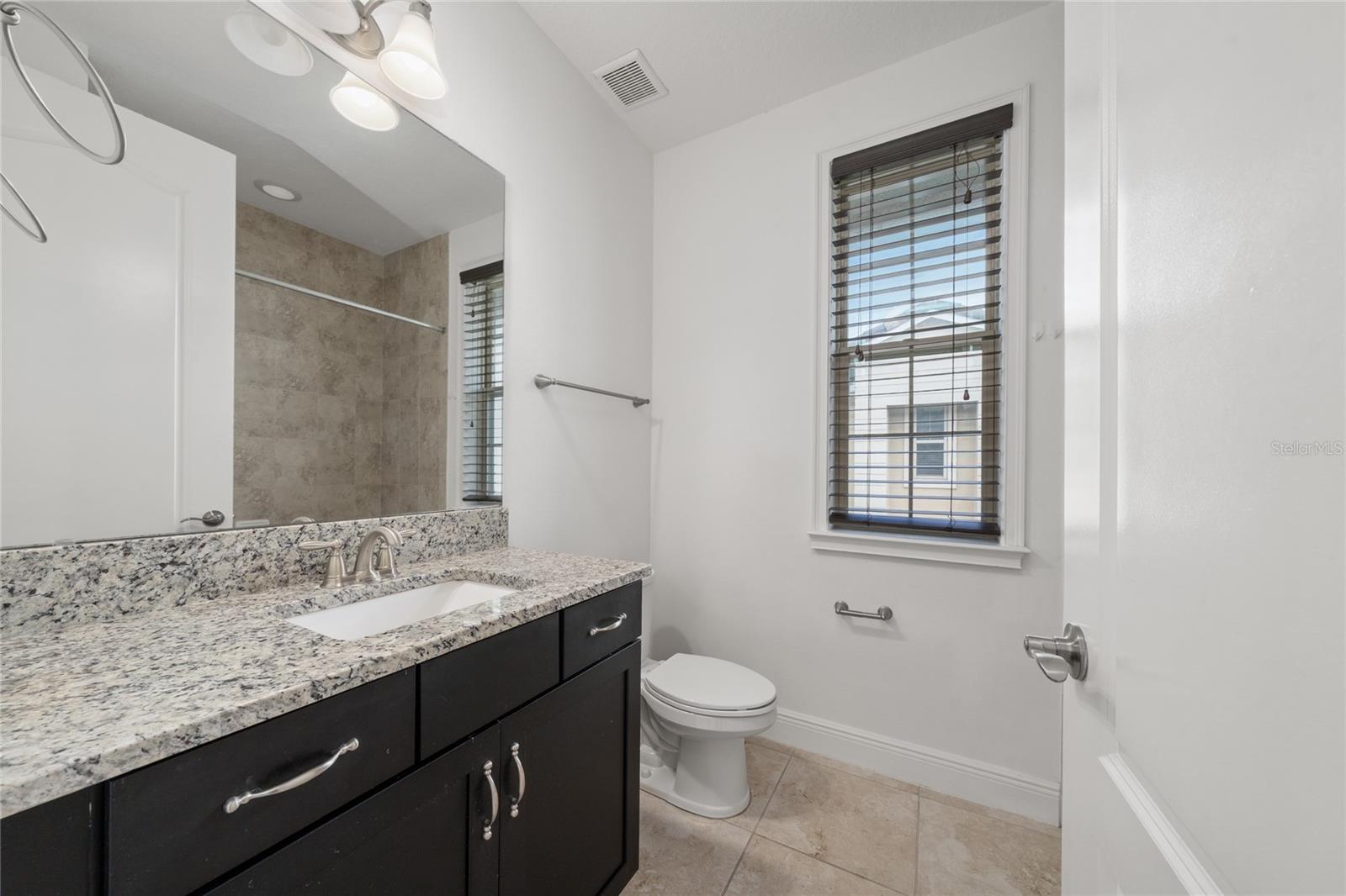 Image 21 of 40 For 14017 Tarvin Street