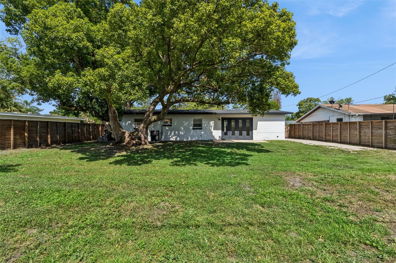 Image 37 of 39 For 819 Densmore Drive