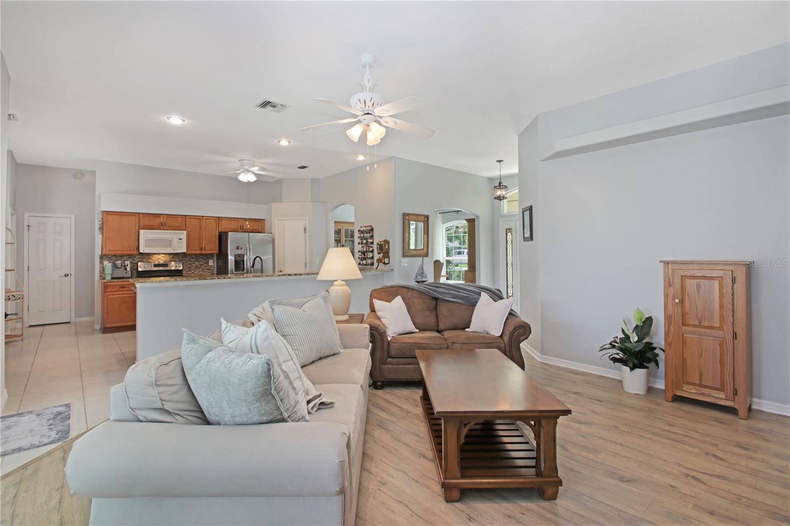 Image 10 of 45 For 11825 Overlook Drive