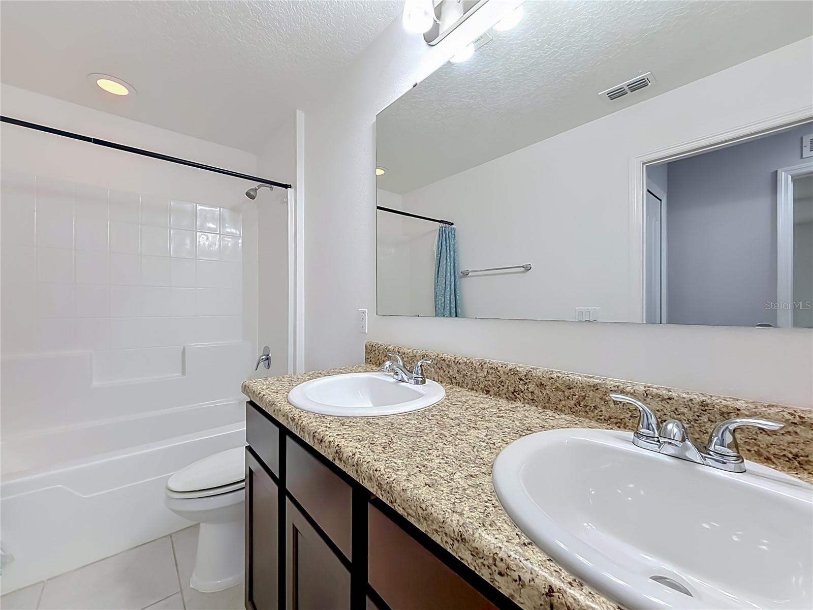 Image 46 of 81 For 15523 Gemini Drive