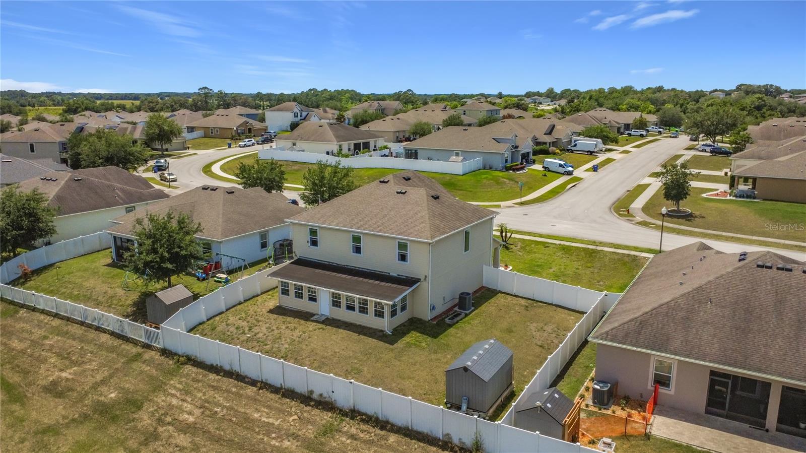 Image 72 of 81 For 15523 Gemini Drive
