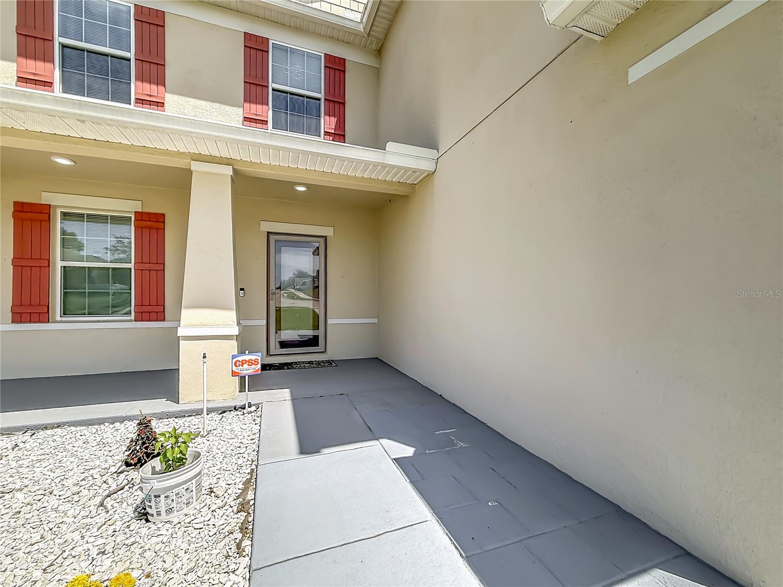 Image 8 of 81 For 15523 Gemini Drive