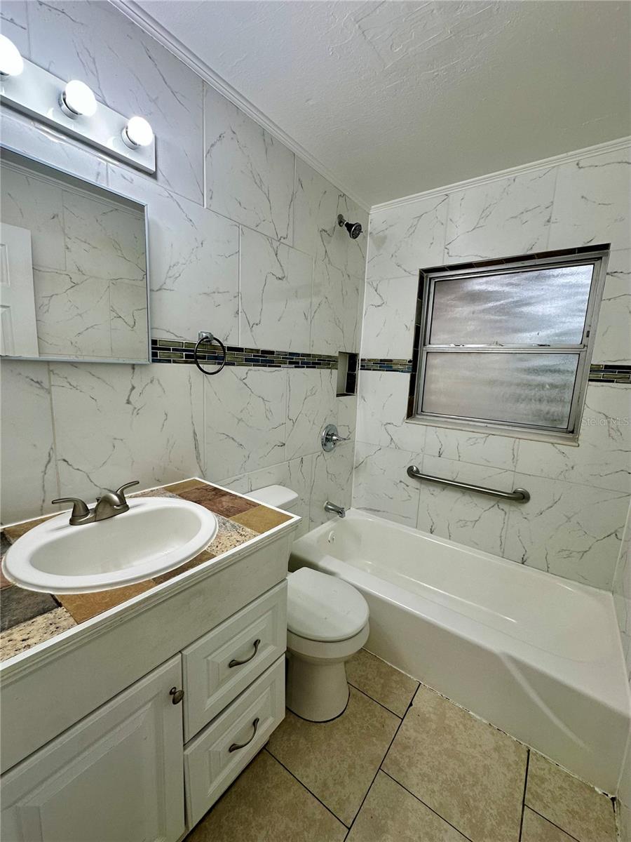 Image 15 of 23 For 1317 Cambridge Drive