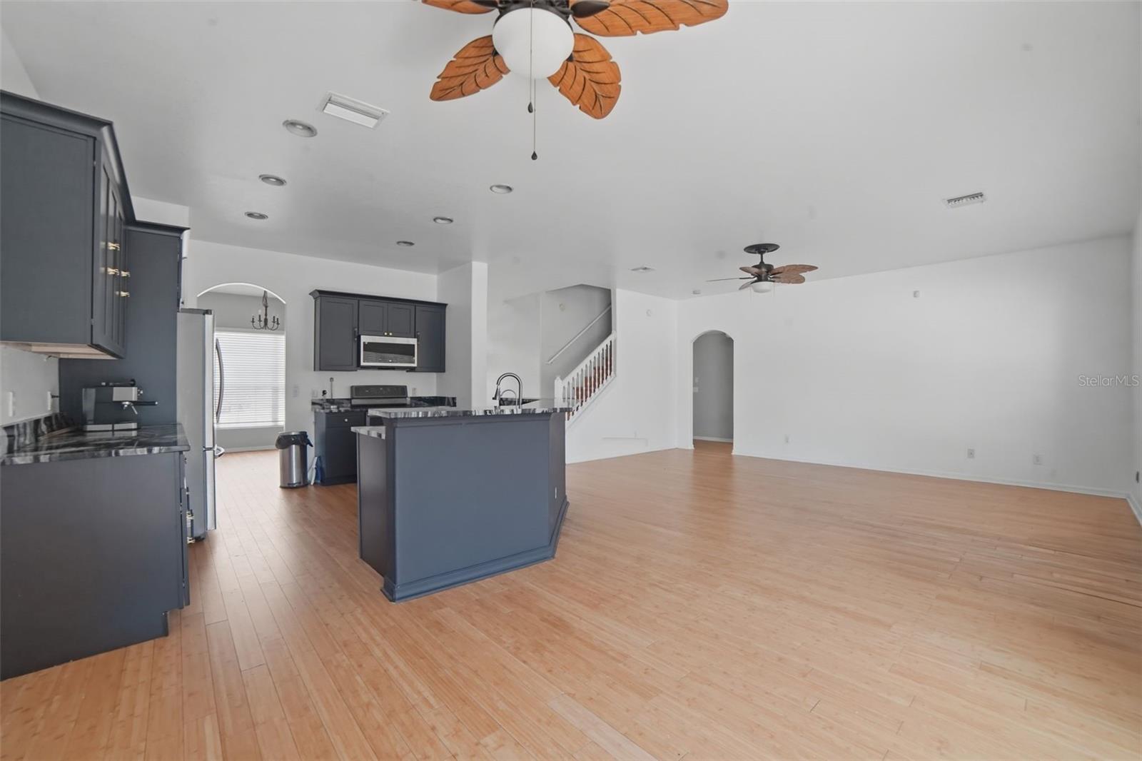 Image 11 of 36 For 234 Towerview Drive E