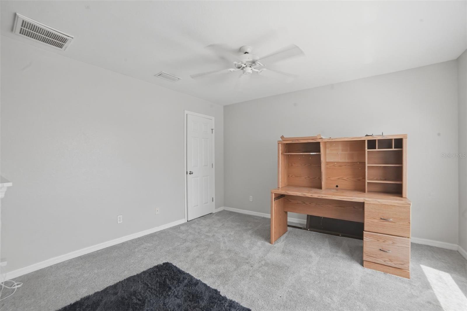 Image 17 of 36 For 234 Towerview Drive E