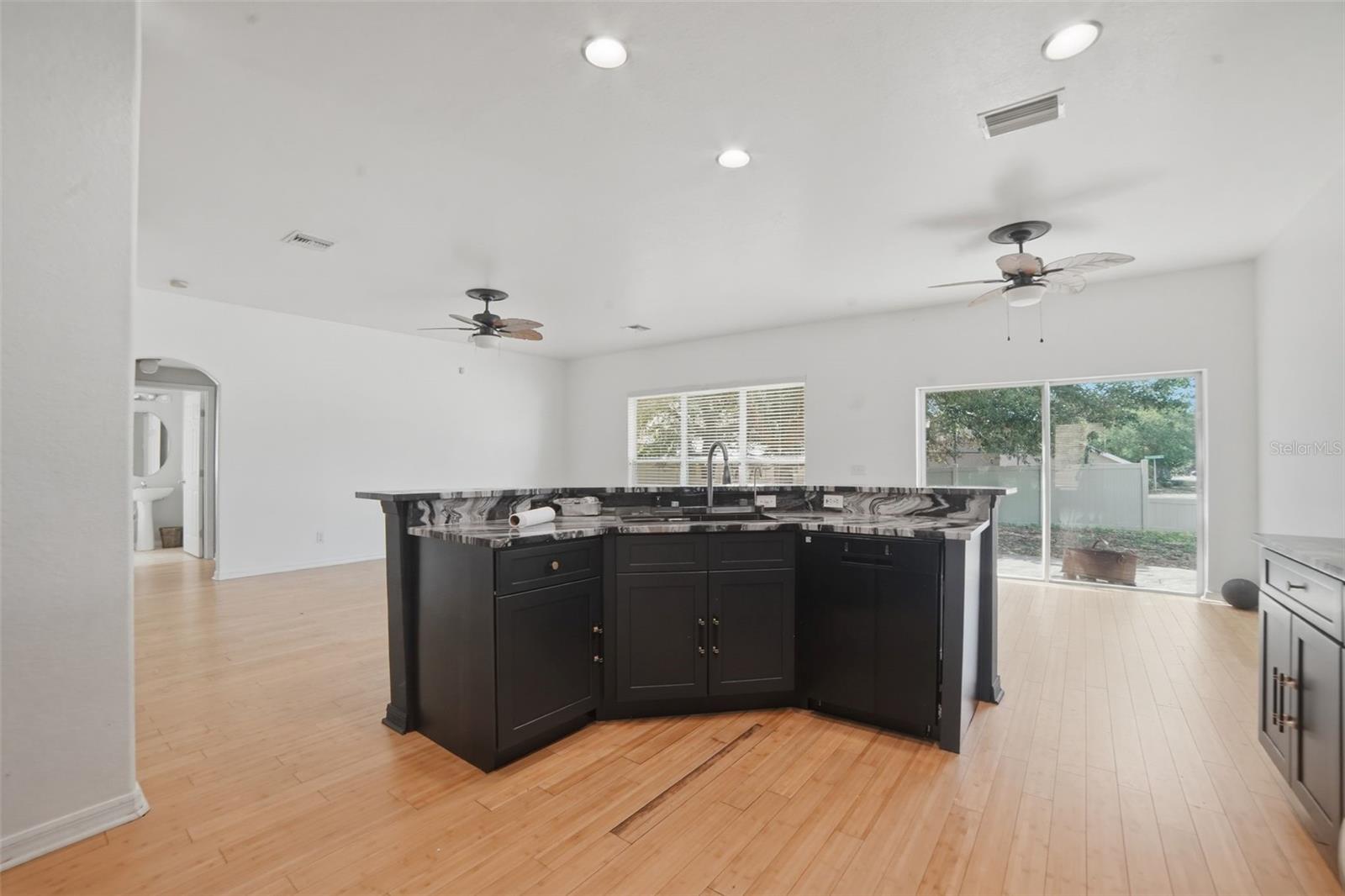 Image 6 of 36 For 234 Towerview Drive E