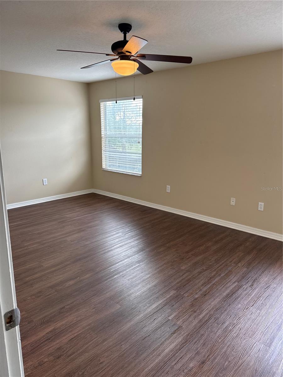 Image 18 of 22 For 13011 Avalon Crest Court