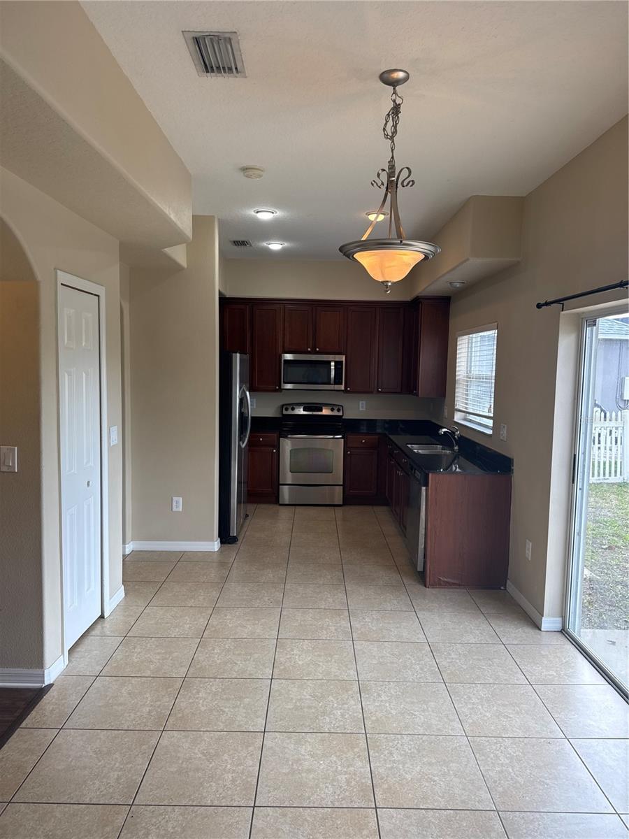 Image 6 of 22 For 13011 Avalon Crest Court