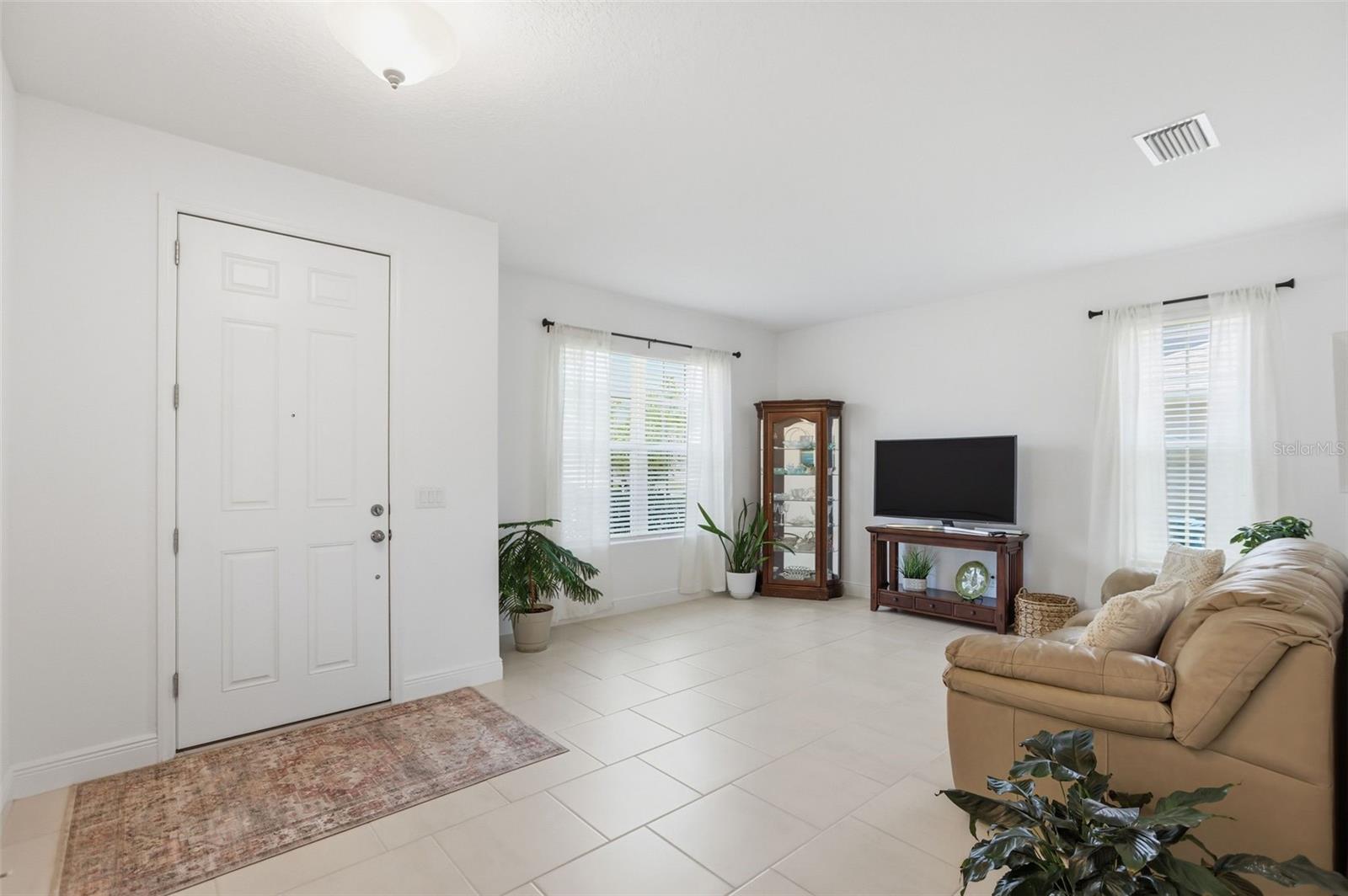 Image 8 of 40 For 1433 Shira Road