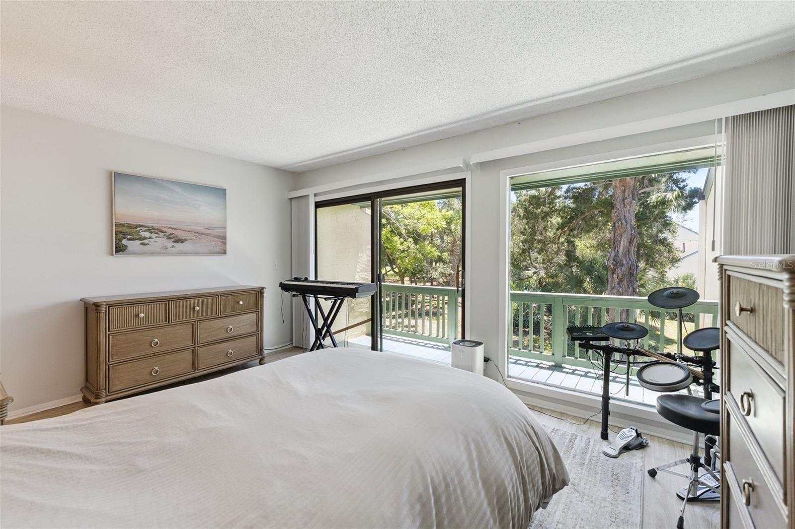 Image 11 of 20 For 201 Club House Boulevard 201