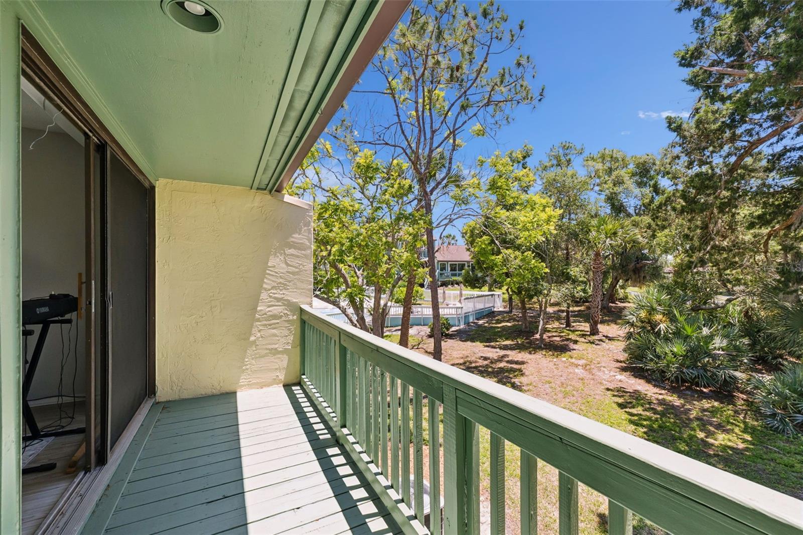 Image 17 of 20 For 201 Club House Boulevard 201