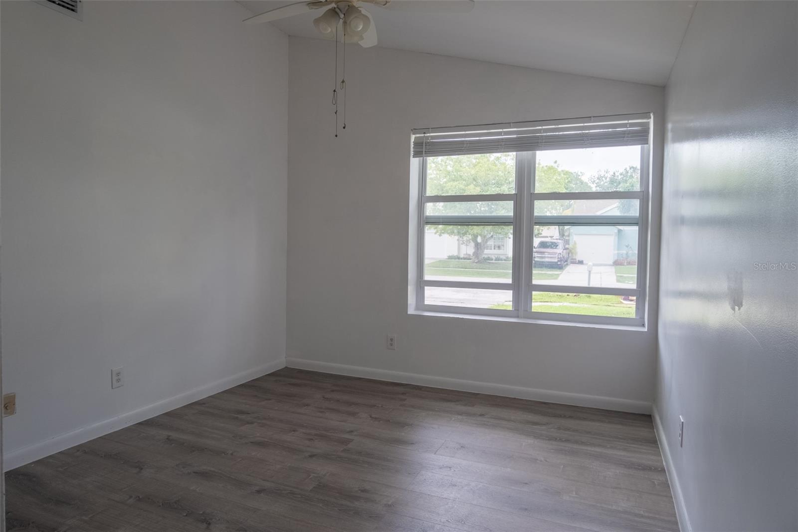 Image 11 of 17 For 1222 Ute Street