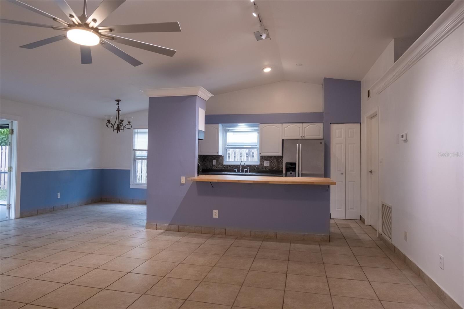 Image 4 of 17 For 1222 Ute Street