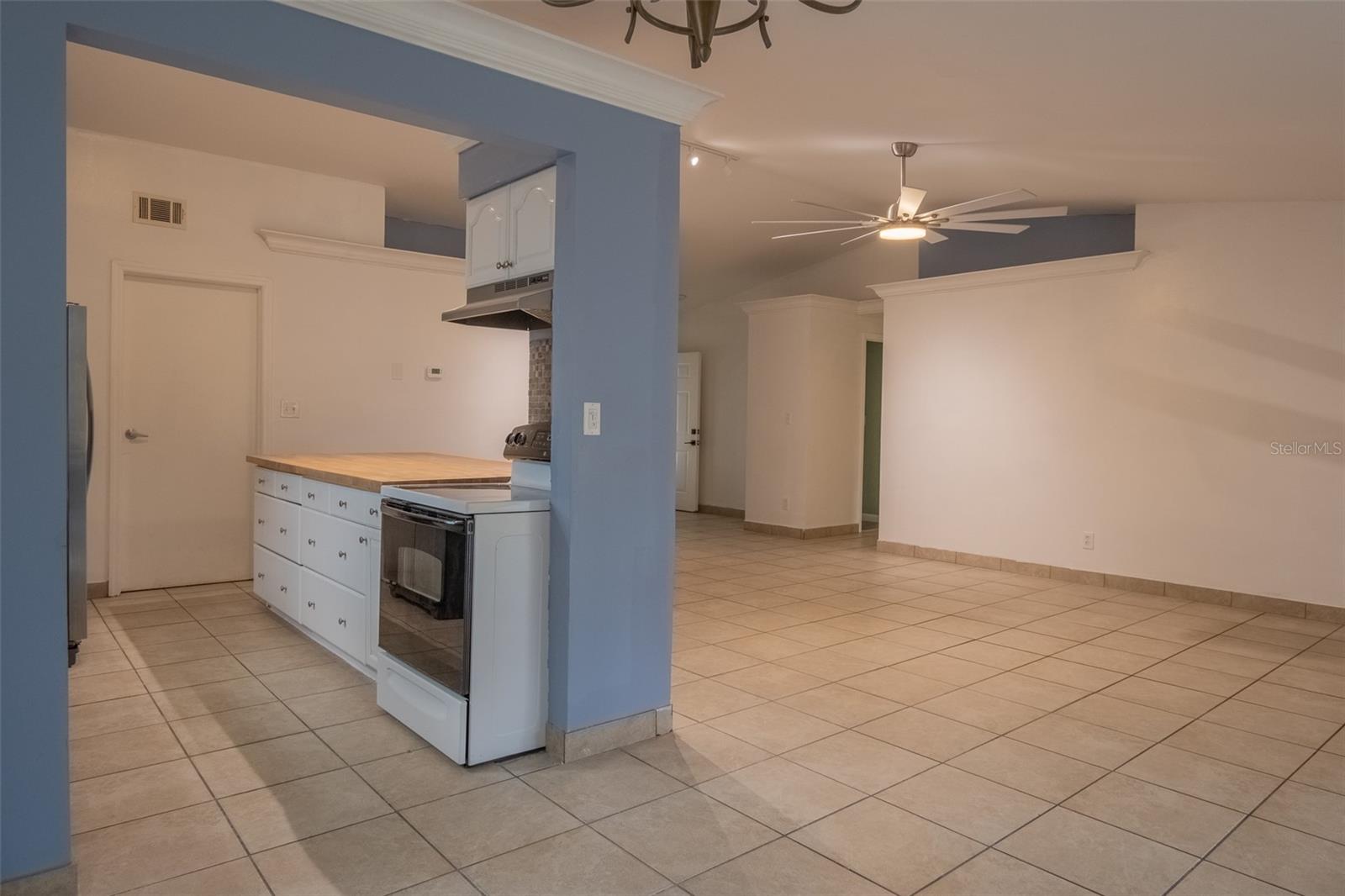 Image 8 of 17 For 1222 Ute Street