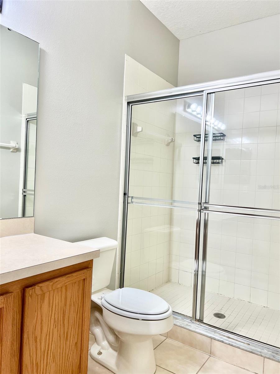 Image 18 of 27 For 9305 Jasmine Flower Lane 187