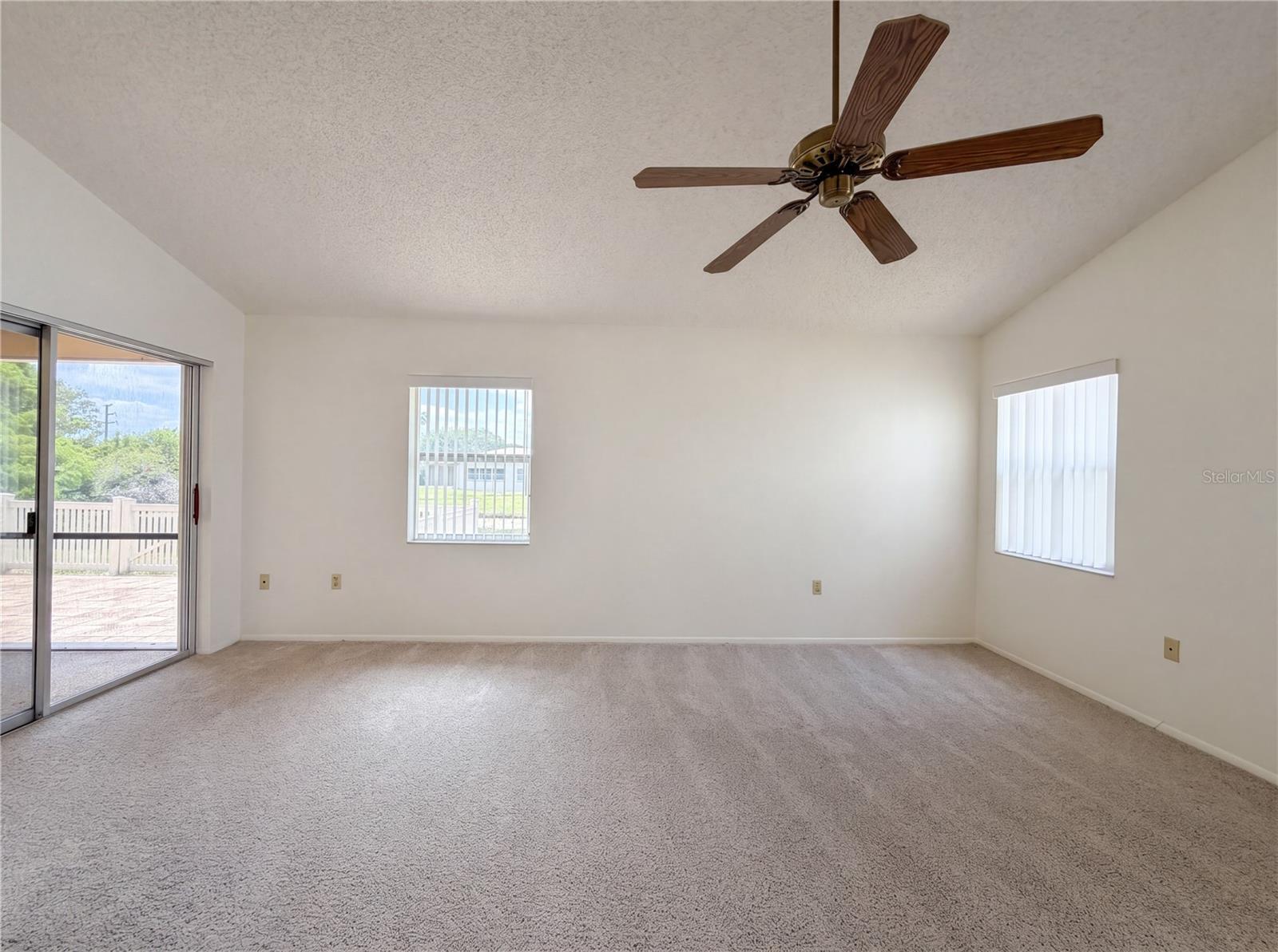Image 15 of 29 For 712 45th Street E