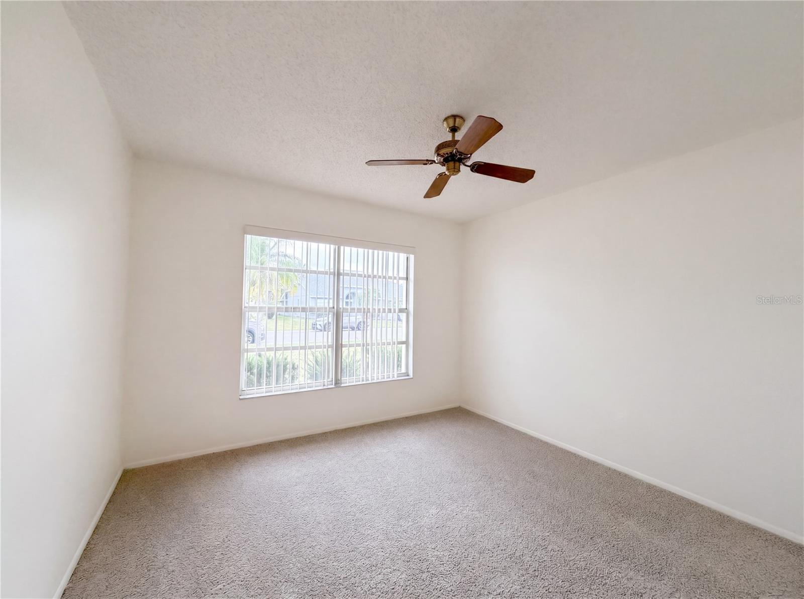 Image 17 of 29 For 712 45th Street E