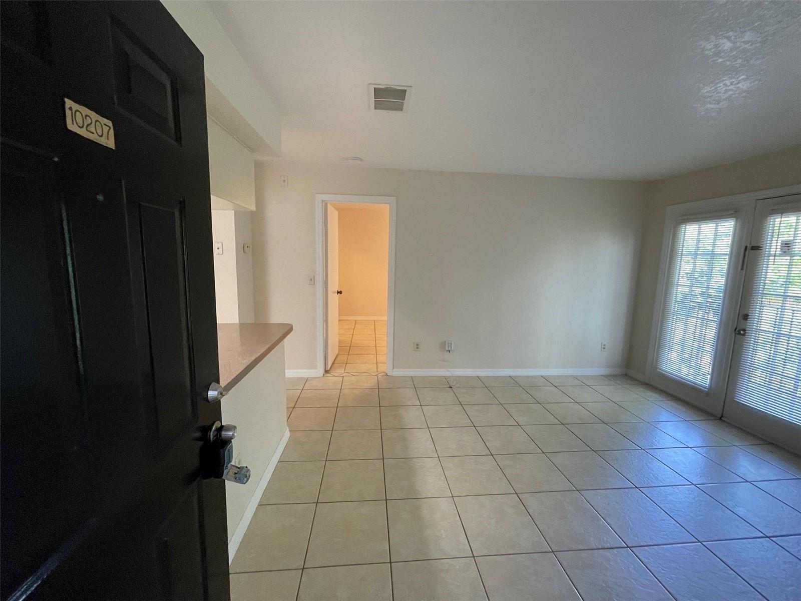 Image 4 of 16 For 2550 Alafaya Trail 10207