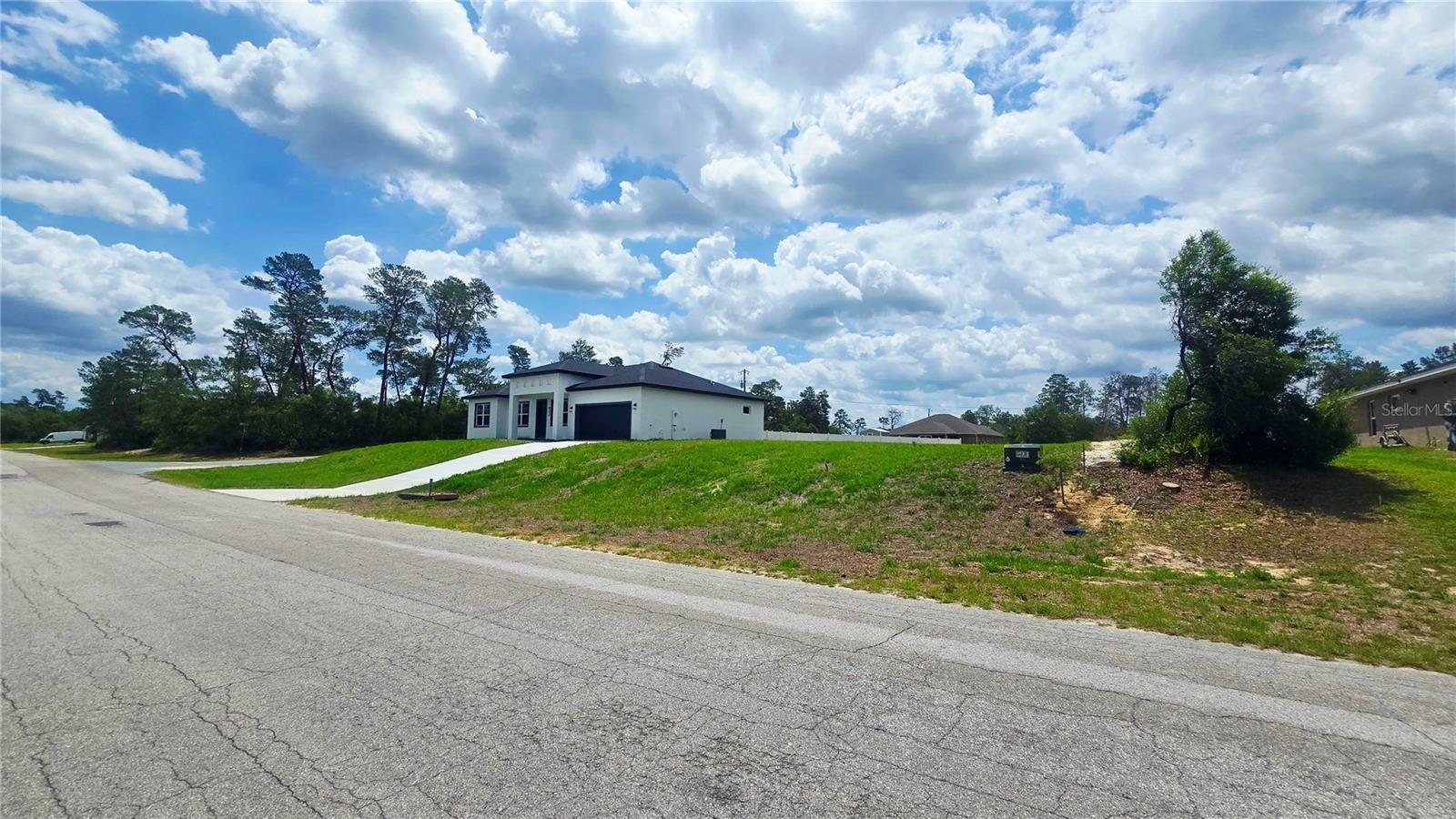 Image 4 of 46 For 685 Marion Oaks Lane