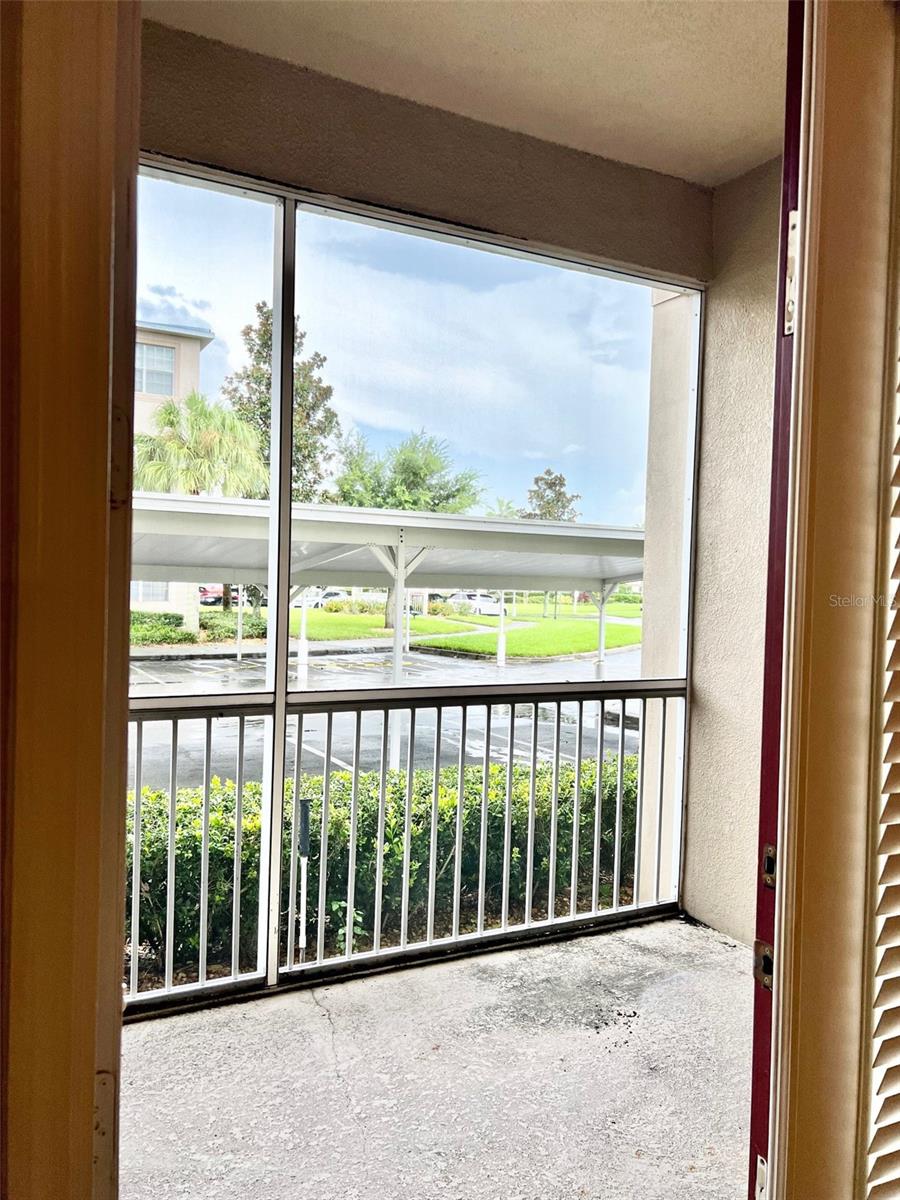 Image 15 of 21 For 3000 Laurel Park Lane 101