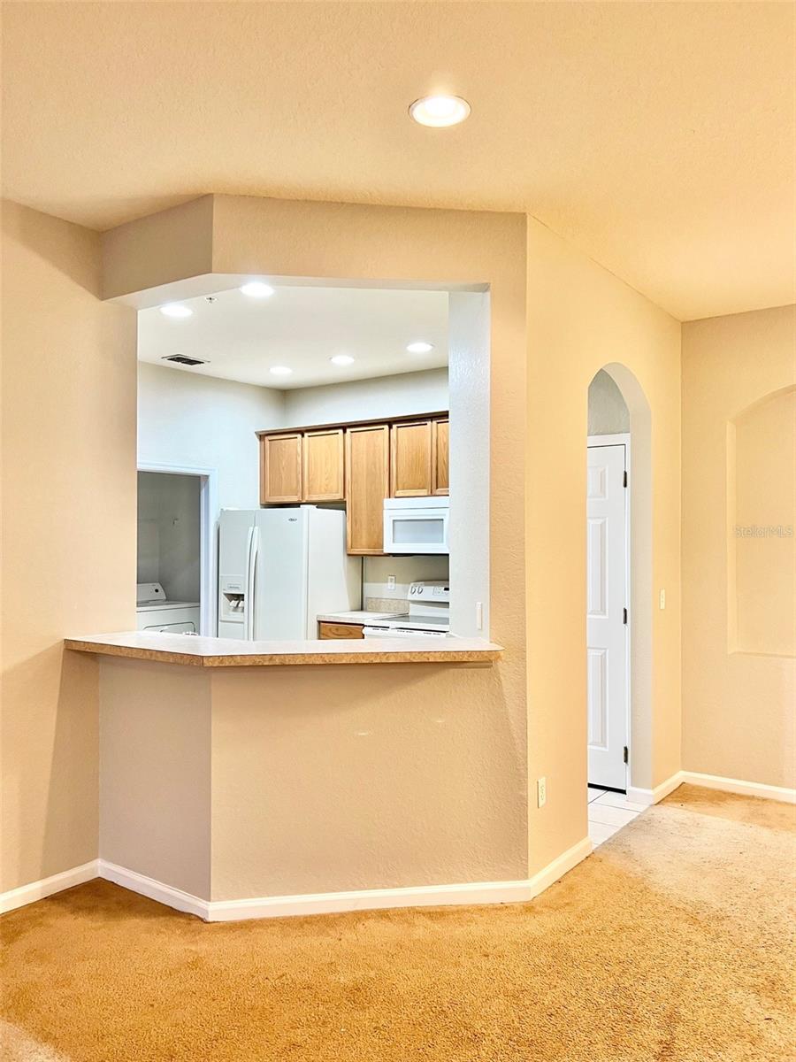 Image 6 of 21 For 3000 Laurel Park Lane 101