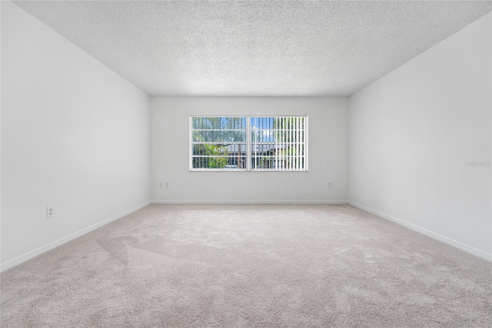 Image 16 of 42 For 5060 Andrea Boulevard