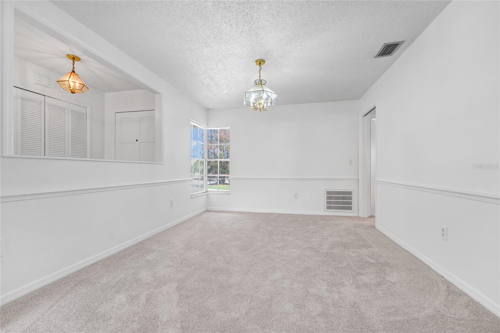 Image 20 of 42 For 5060 Andrea Boulevard