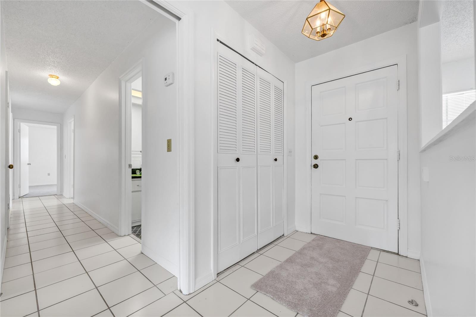 Image 21 of 42 For 5060 Andrea Boulevard