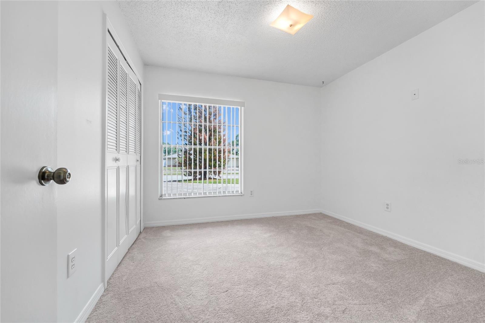 Image 25 of 42 For 5060 Andrea Boulevard