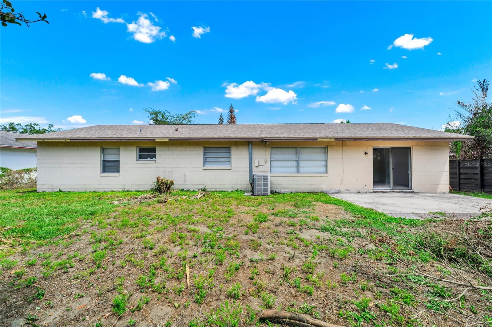 Image 36 of 42 For 5060 Andrea Boulevard