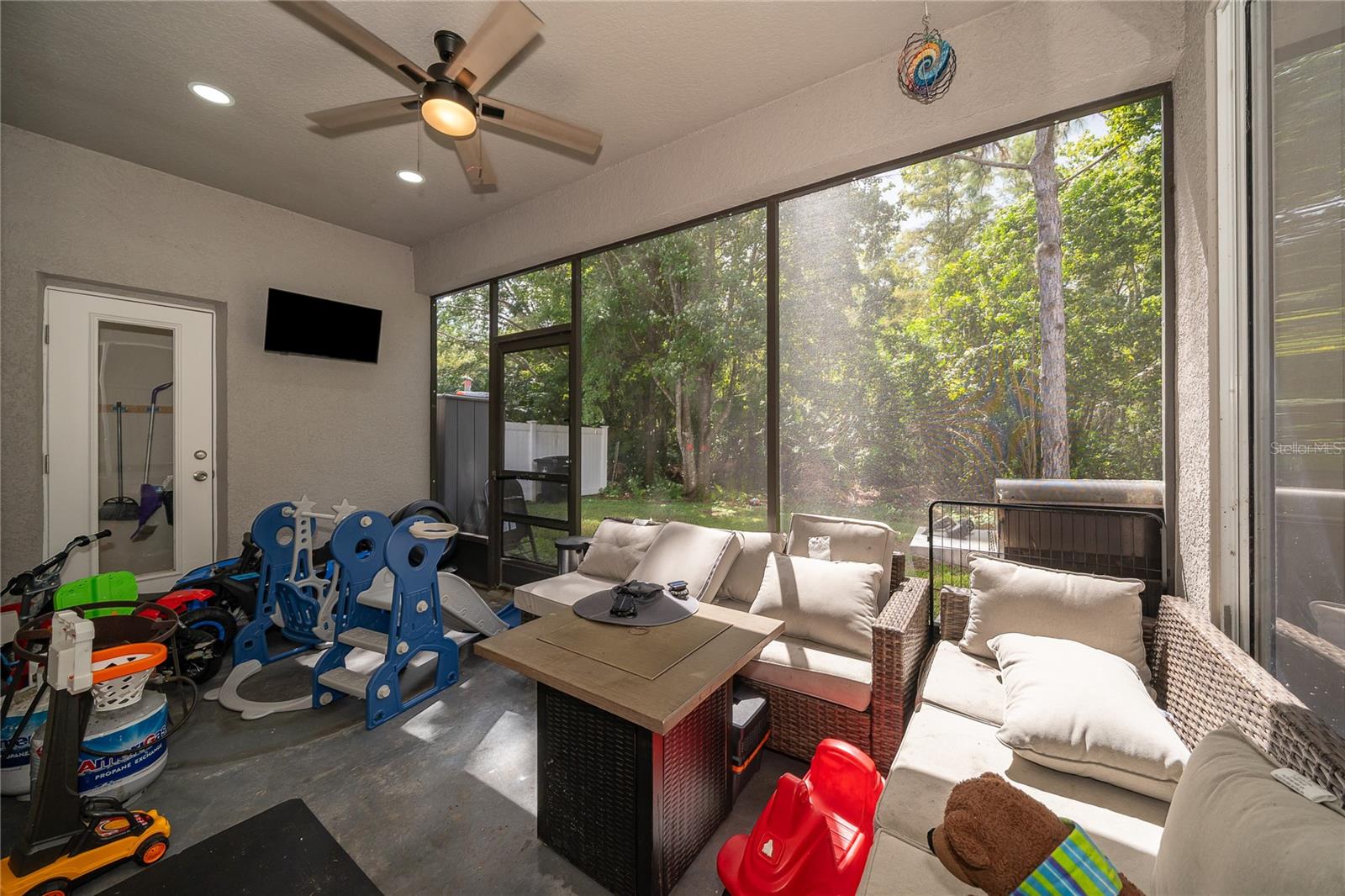 Image 22 of 25 For 9808 Bennington Chase Drive