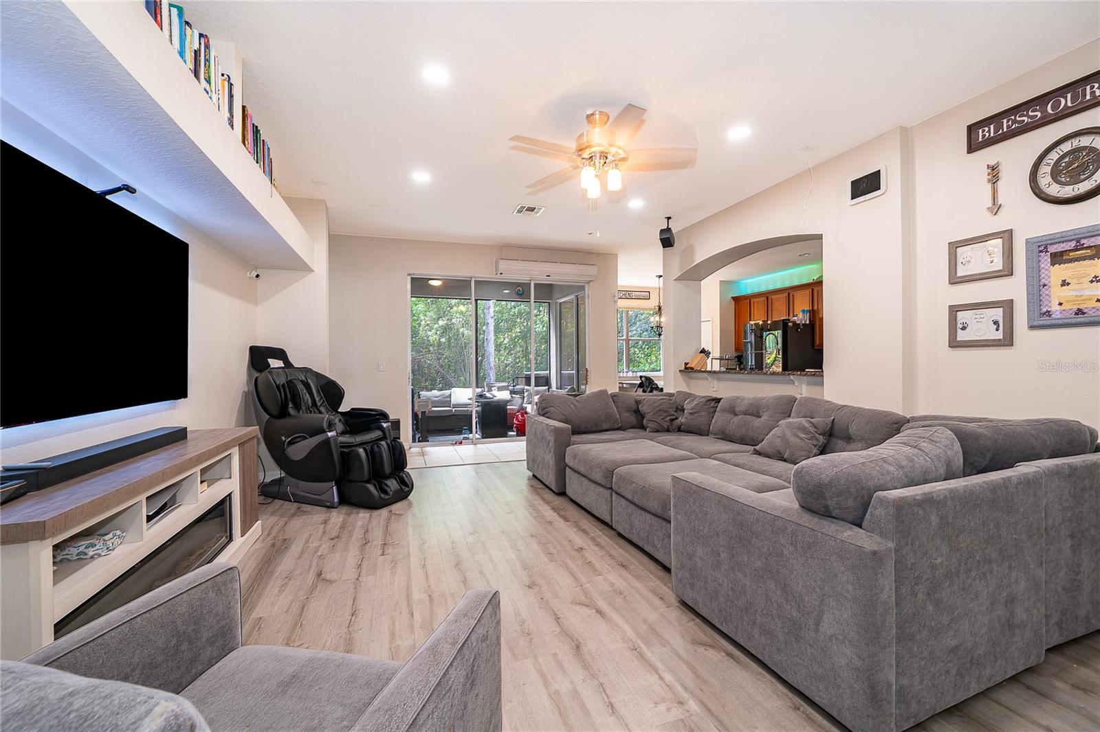 Image 3 of 25 For 9808 Bennington Chase Drive
