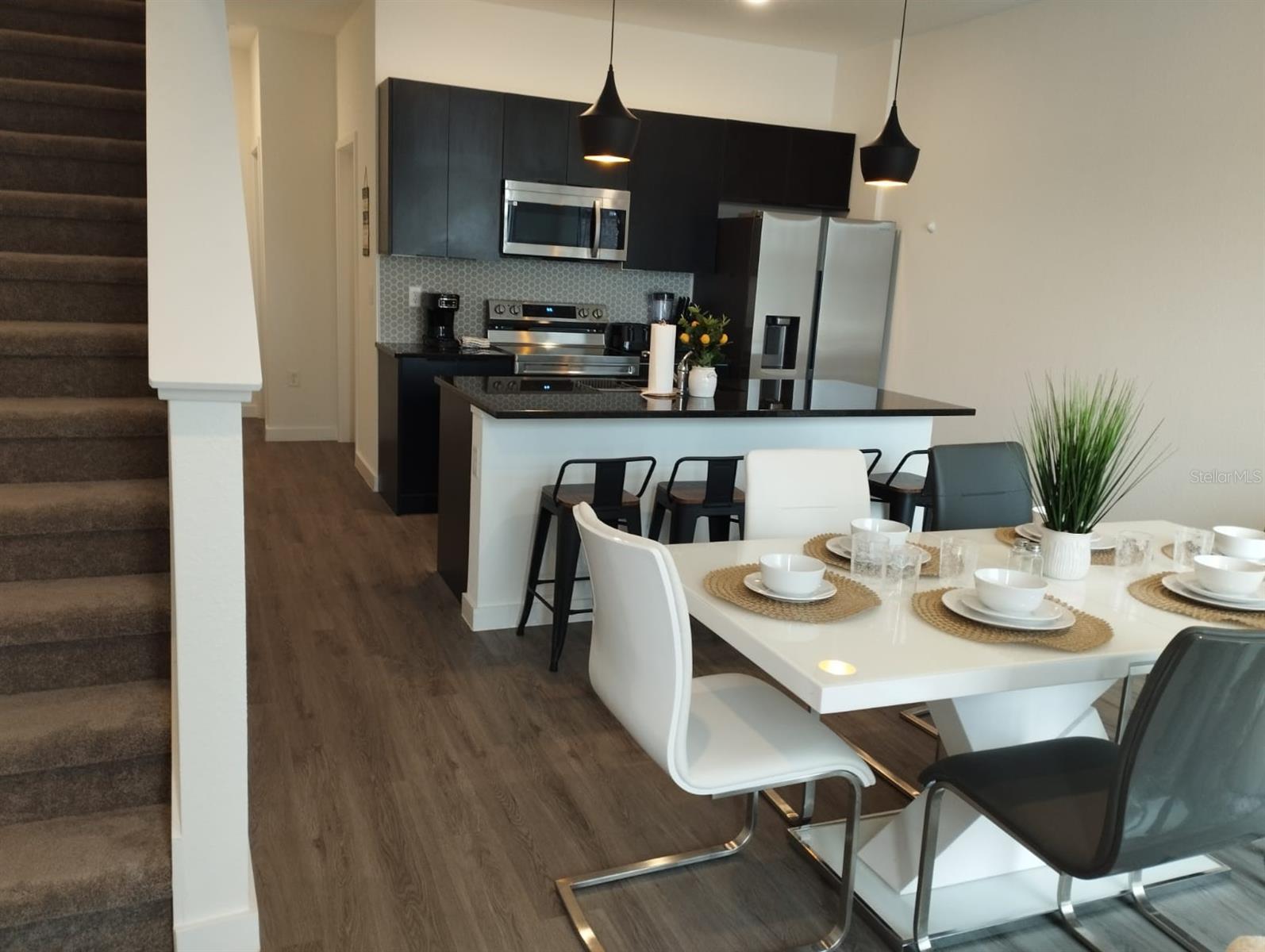Image 3 of 21 For 8781 Zen Drive