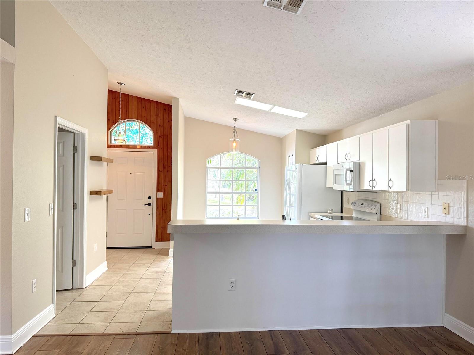 Image 3 of 12 For 7745 Barclay Road
